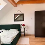 Widokowo - Z Tarasem I Ogródkiem Apartament Tuchom