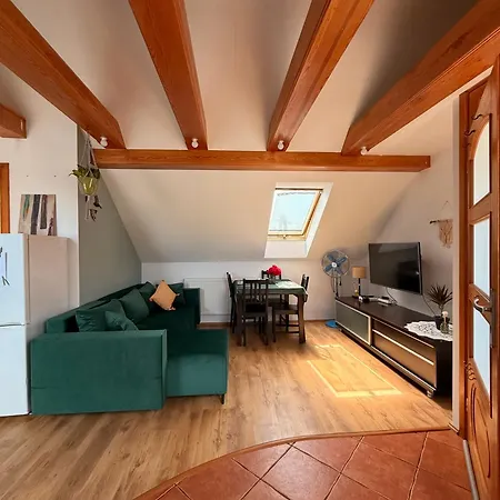 Widokowo - Z Tarasem I Ogrodkiem Tuchom